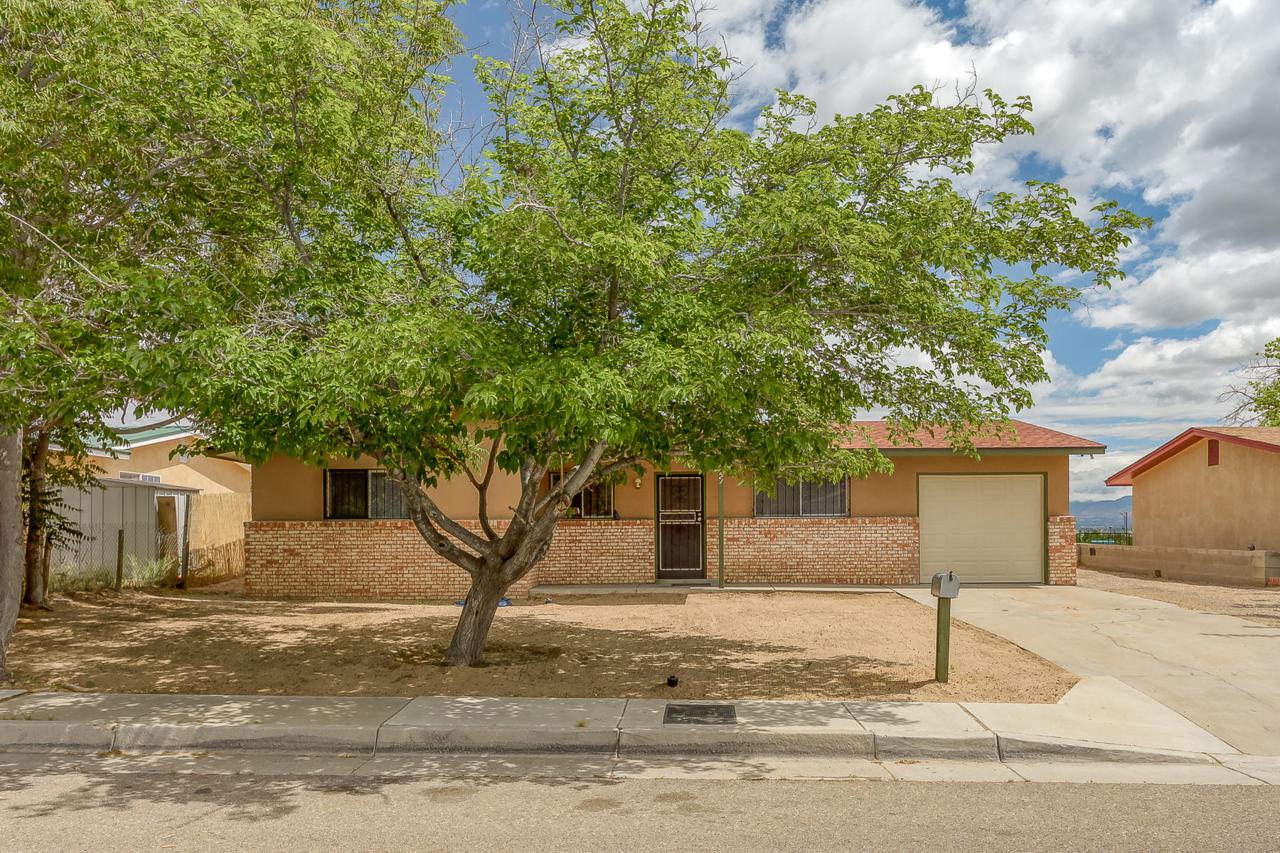 1121 Jenaro Street - Photo 1