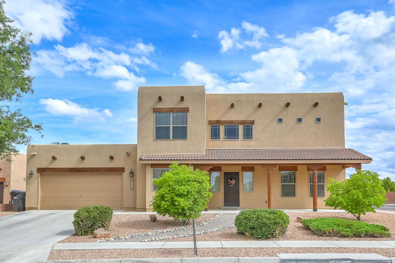 1648 Arbolera Loop - Photo 1