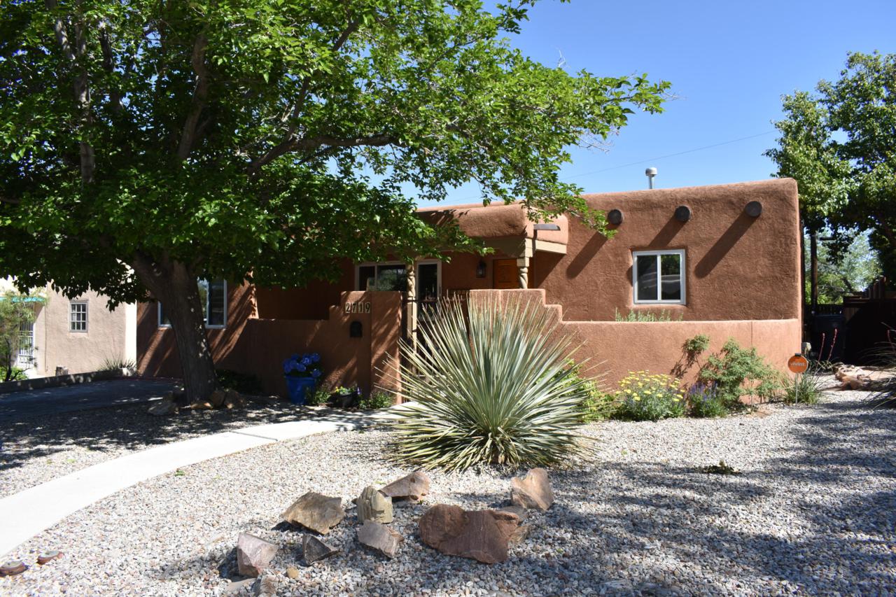 2719 San Rafael Avenue - Photo 1