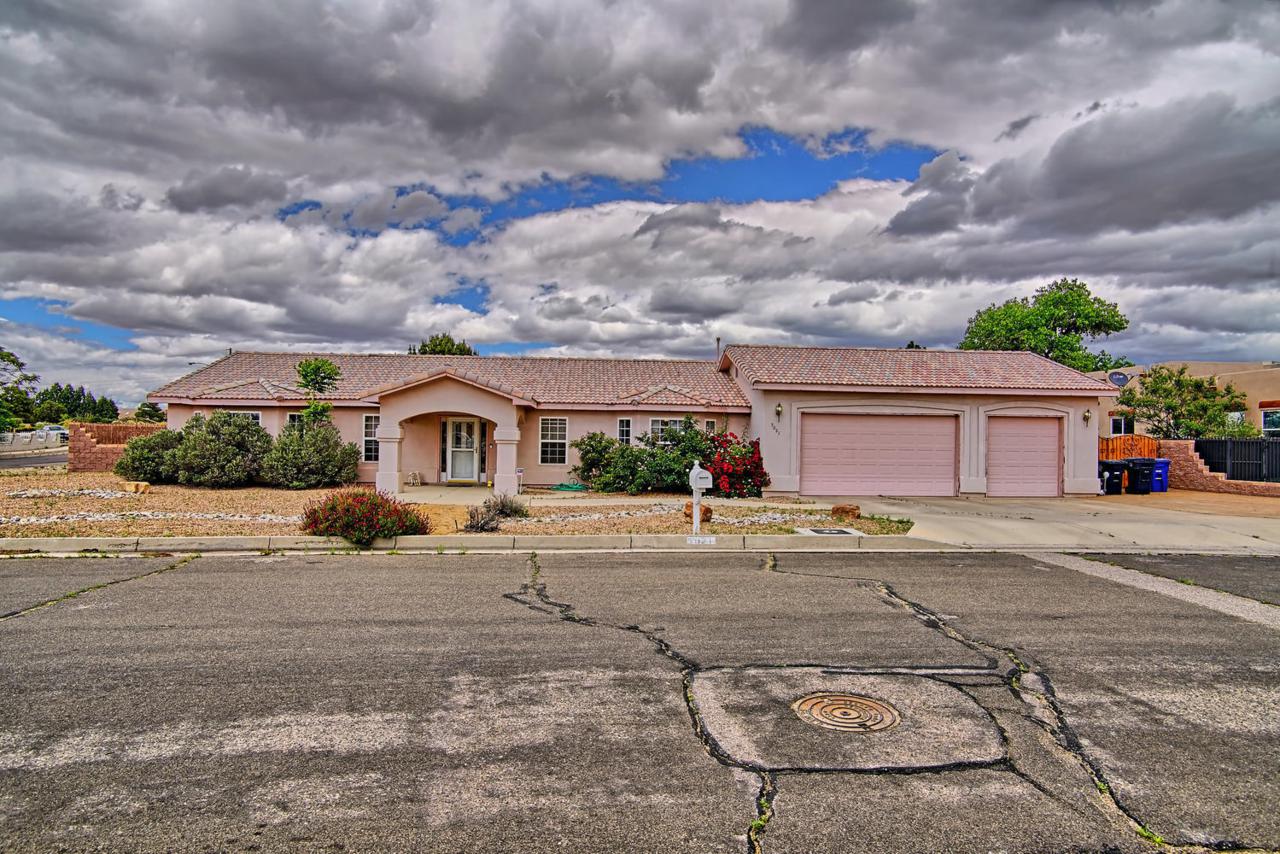 5021 Crownpoint Court - Photo 1
