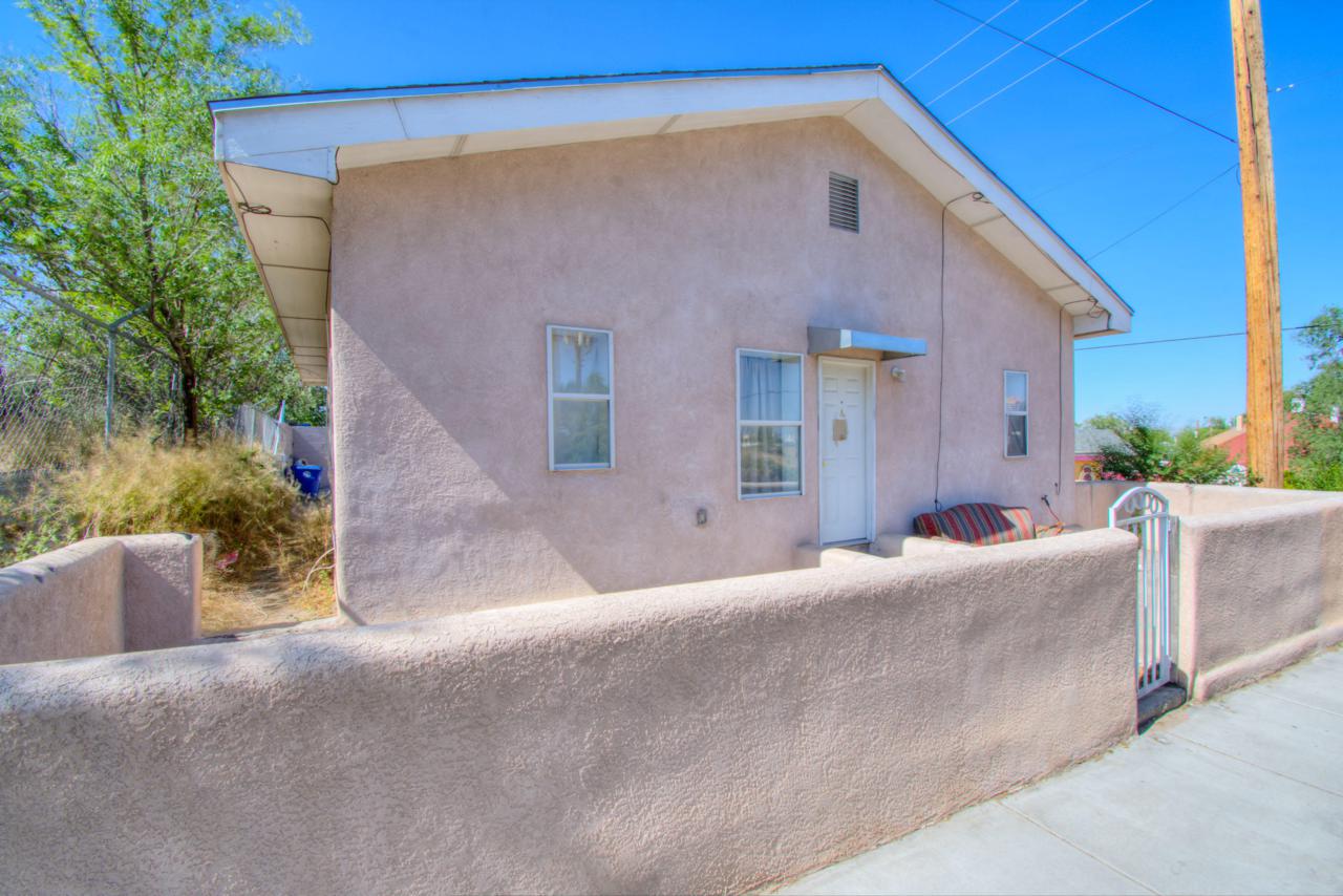 714 Coal Avenue - Photo 1