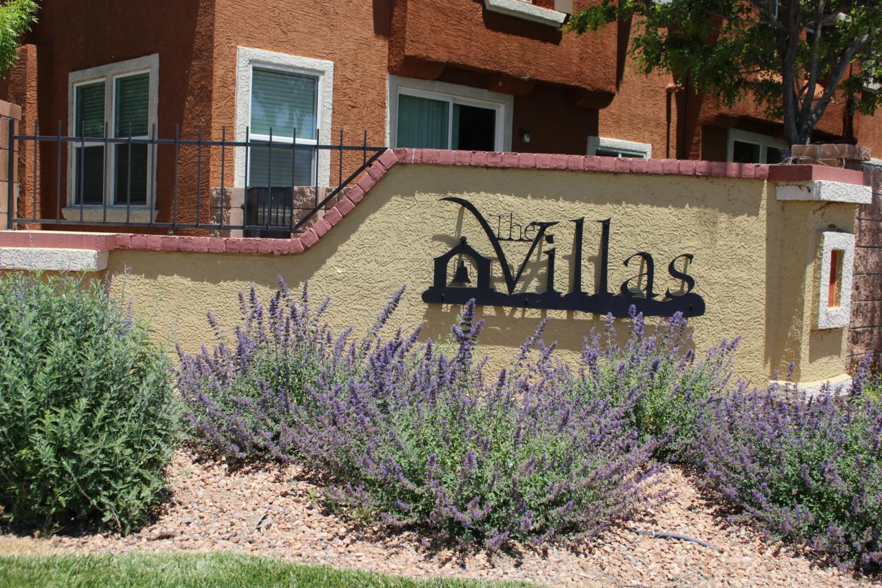 601 Menaul Boulevard - Photo 1