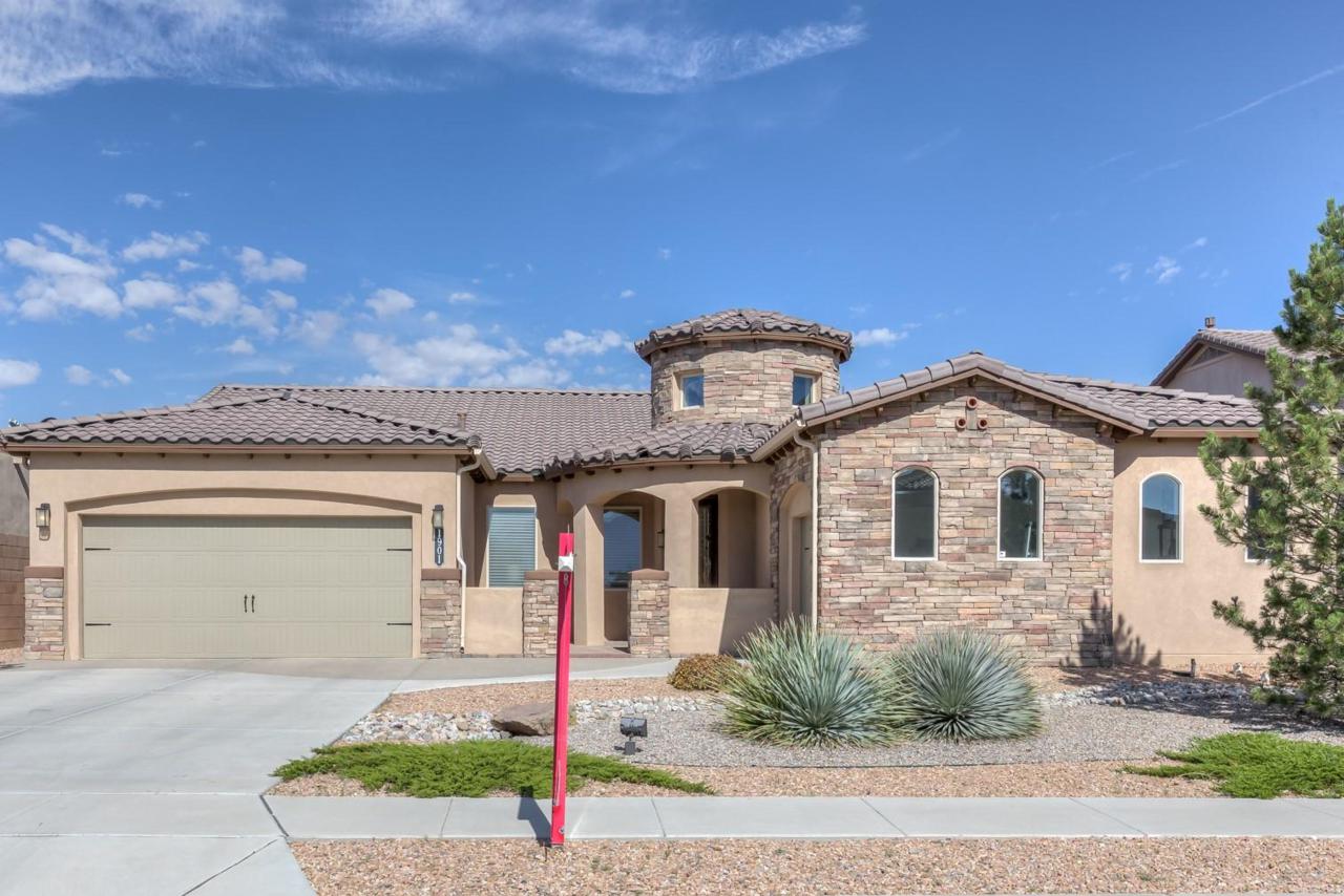 1901 Vista De Colinas Drive - Photo 1