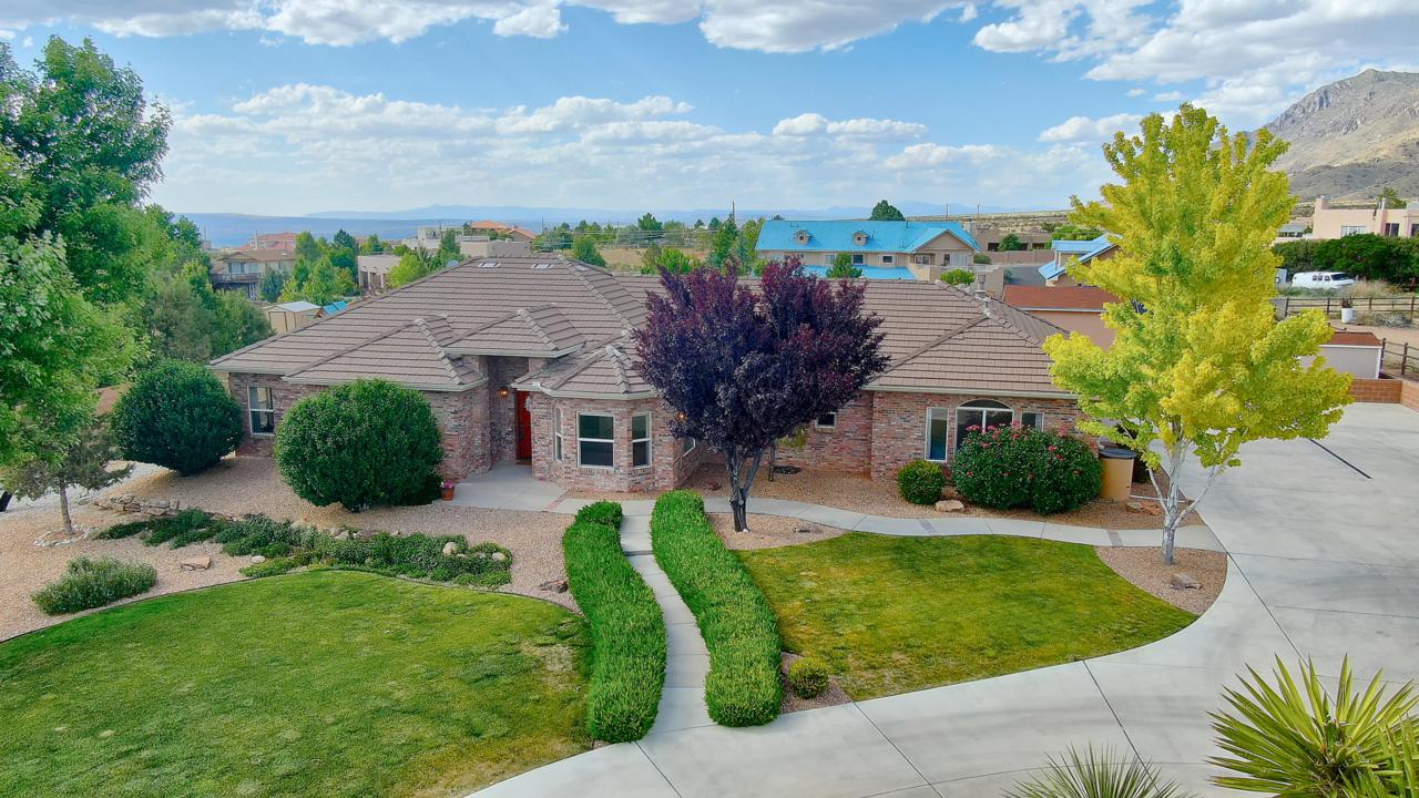10809 Glendale Avenue - Photo 1