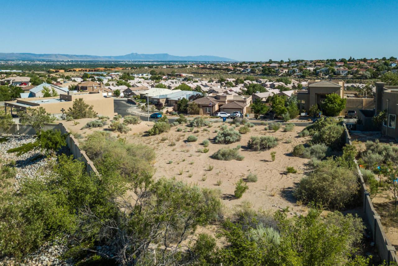 4543 Magic Sky Court - Photo 1