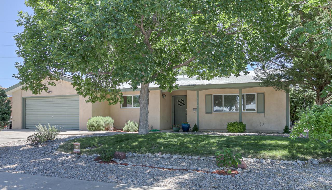 1900 Amherst Drive - Photo 1