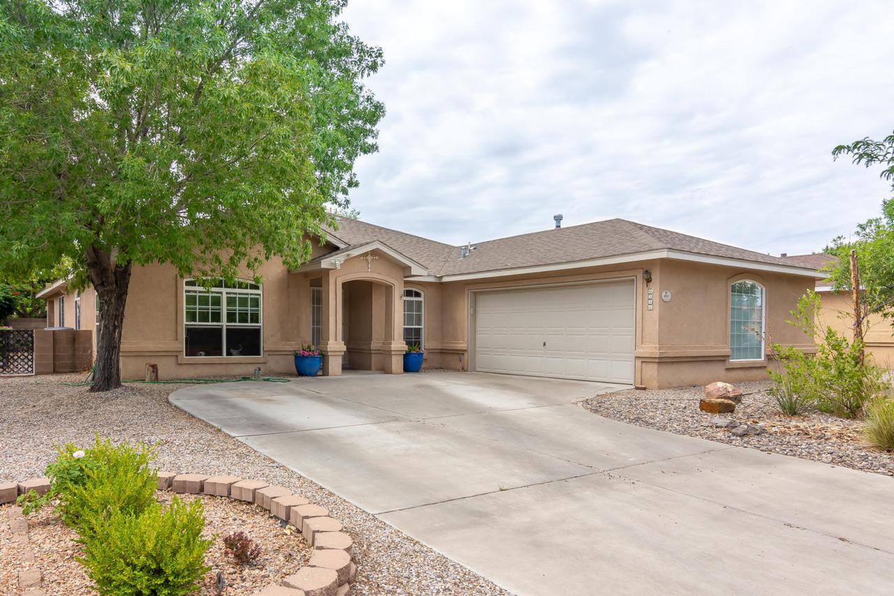 6916 Luz De La Luna Place - Photo 1