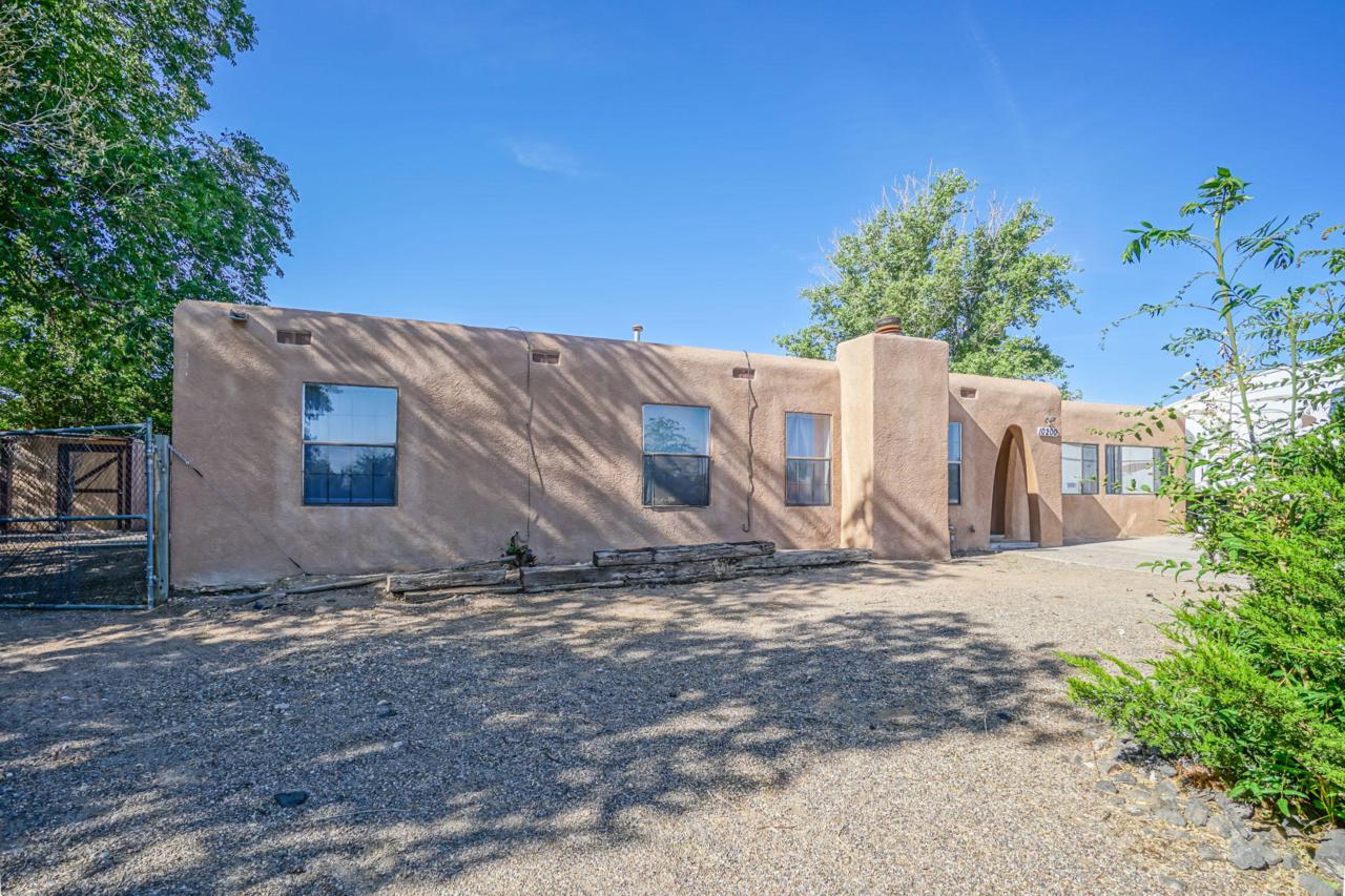 10200 Park Lane - Photo 1