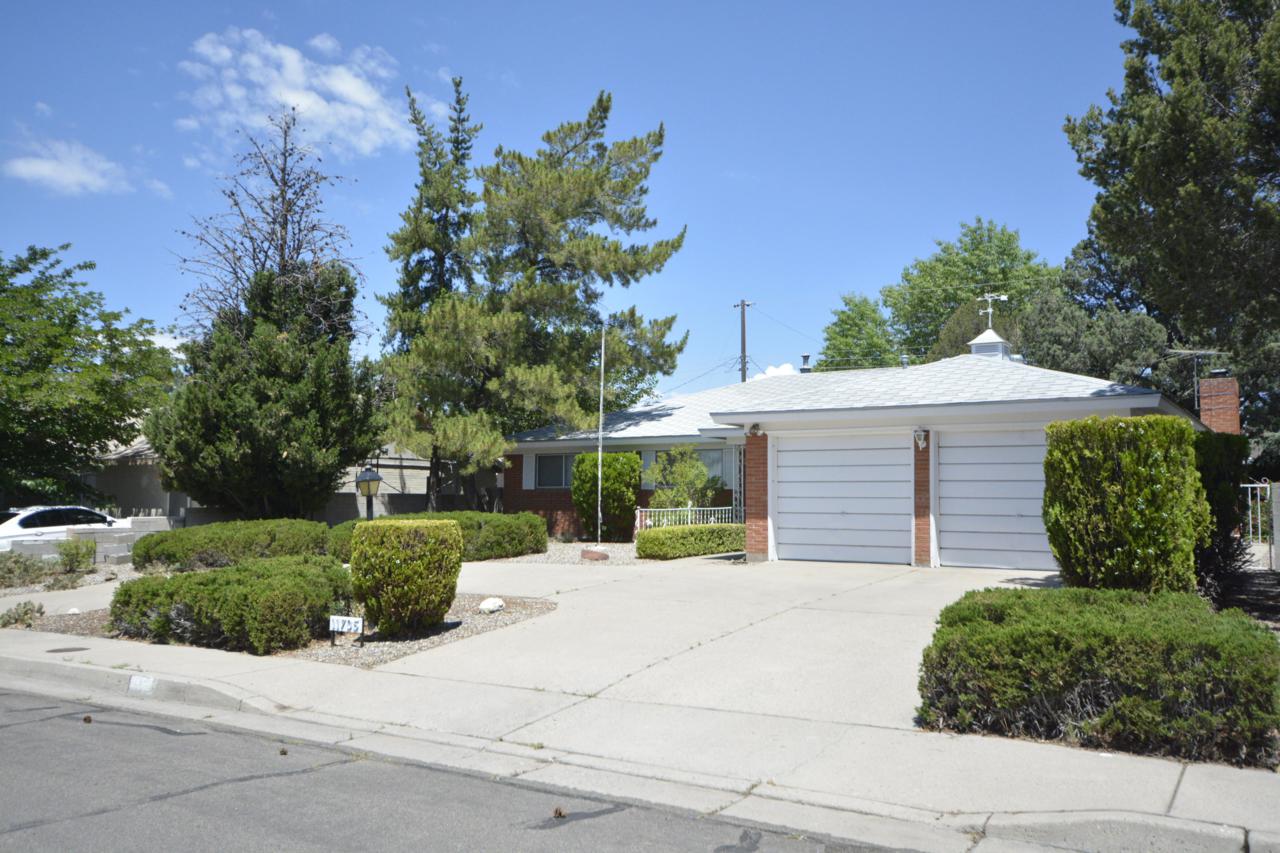 11705 Golden Gate Avenue - Photo 1