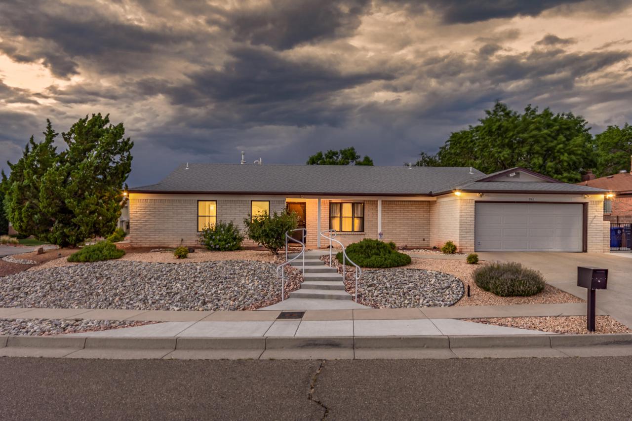 9701 Admiral Nimitz Avenue - Photo 1
