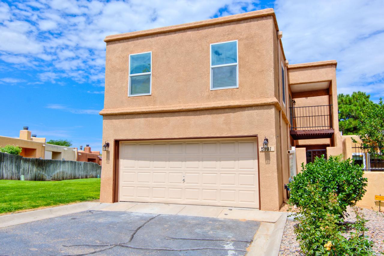 5101 De Leon Court - Photo 1