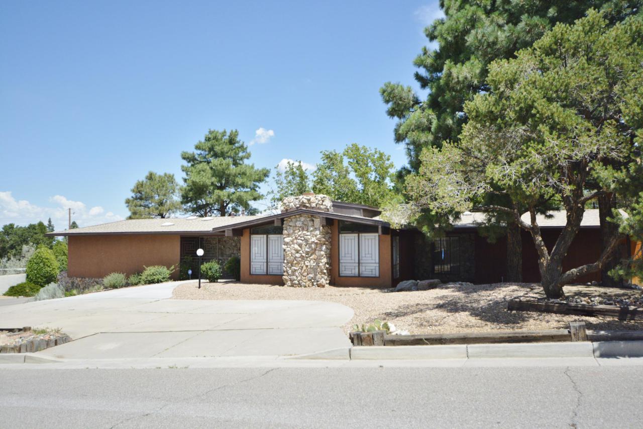 13501 Cedarbrook Avenue - Photo 1