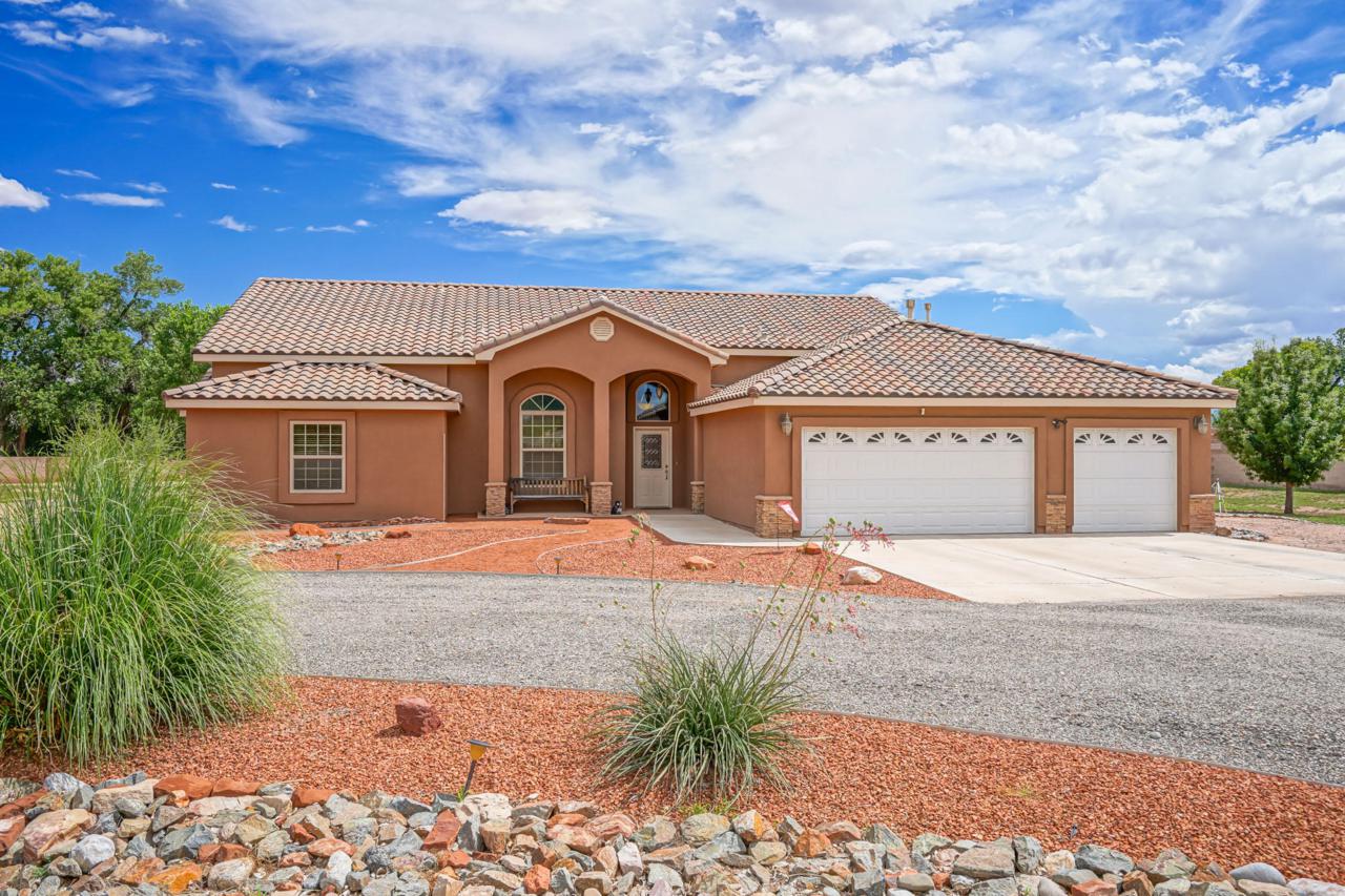 2 Leibel Court - Photo 1