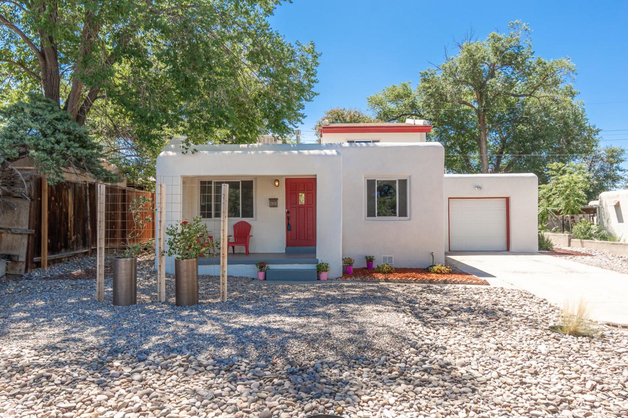 2914 San Rafael Avenue - Photo 1