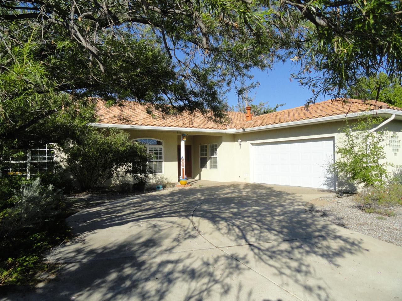 929 Lee Trevino Boulevard - Photo 1