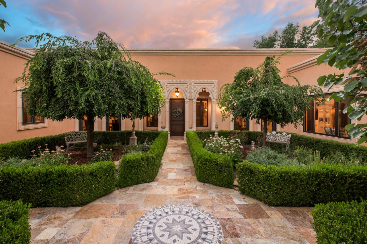 980 Bonita Rosas Drive - Photo 1
