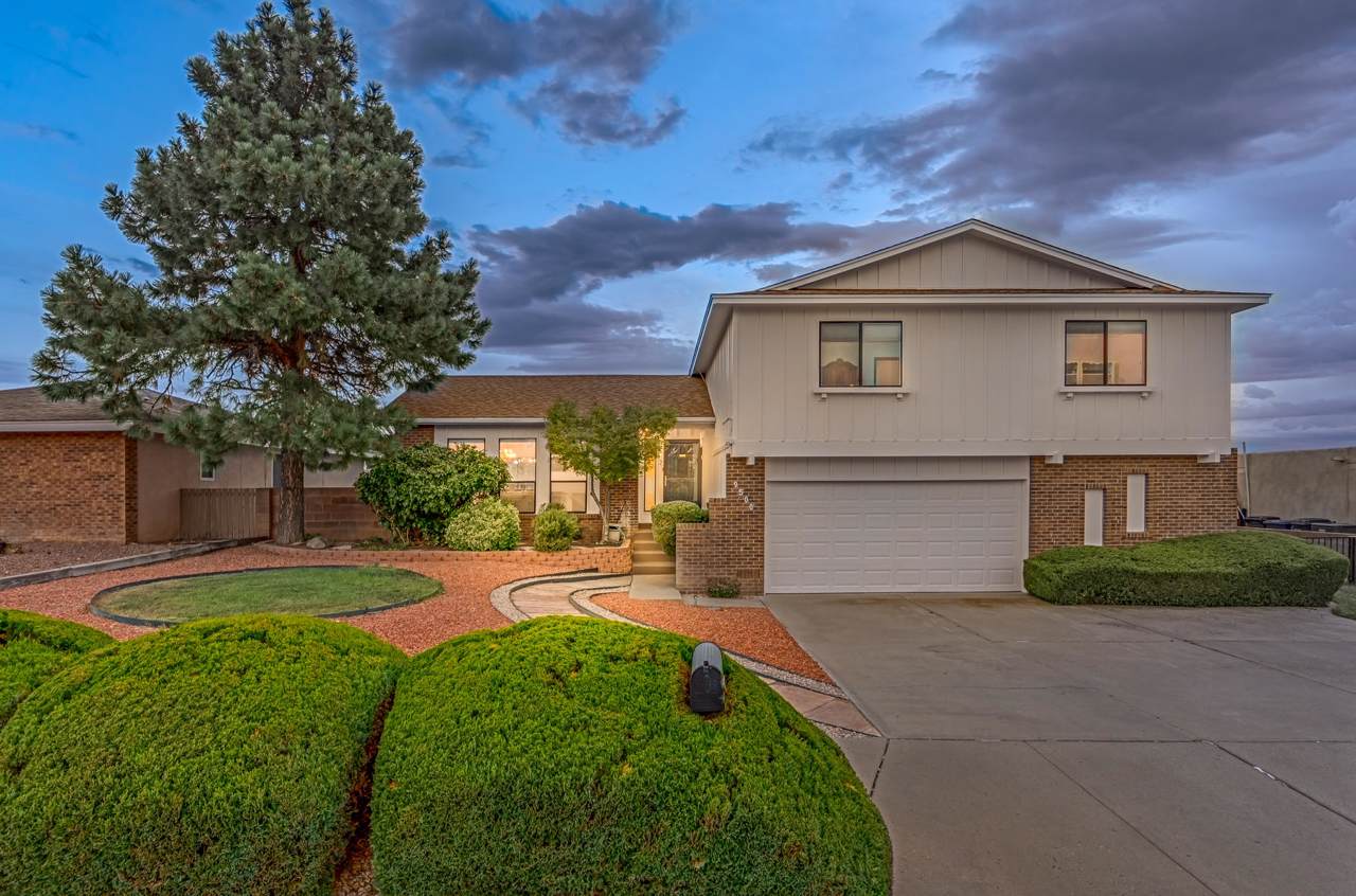 9500 Admiral Lowell Avenue - Photo 1