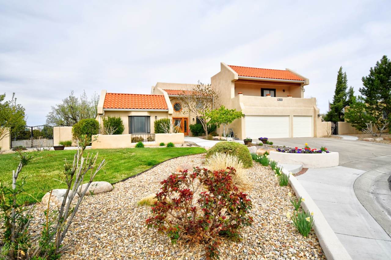 6401 Meadow Hills Street - Photo 1