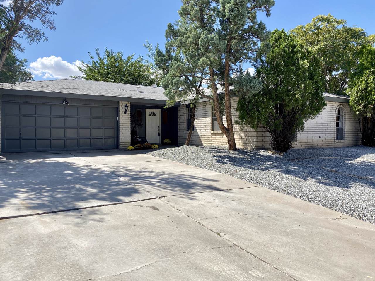 6440 Louise Place - Photo 1