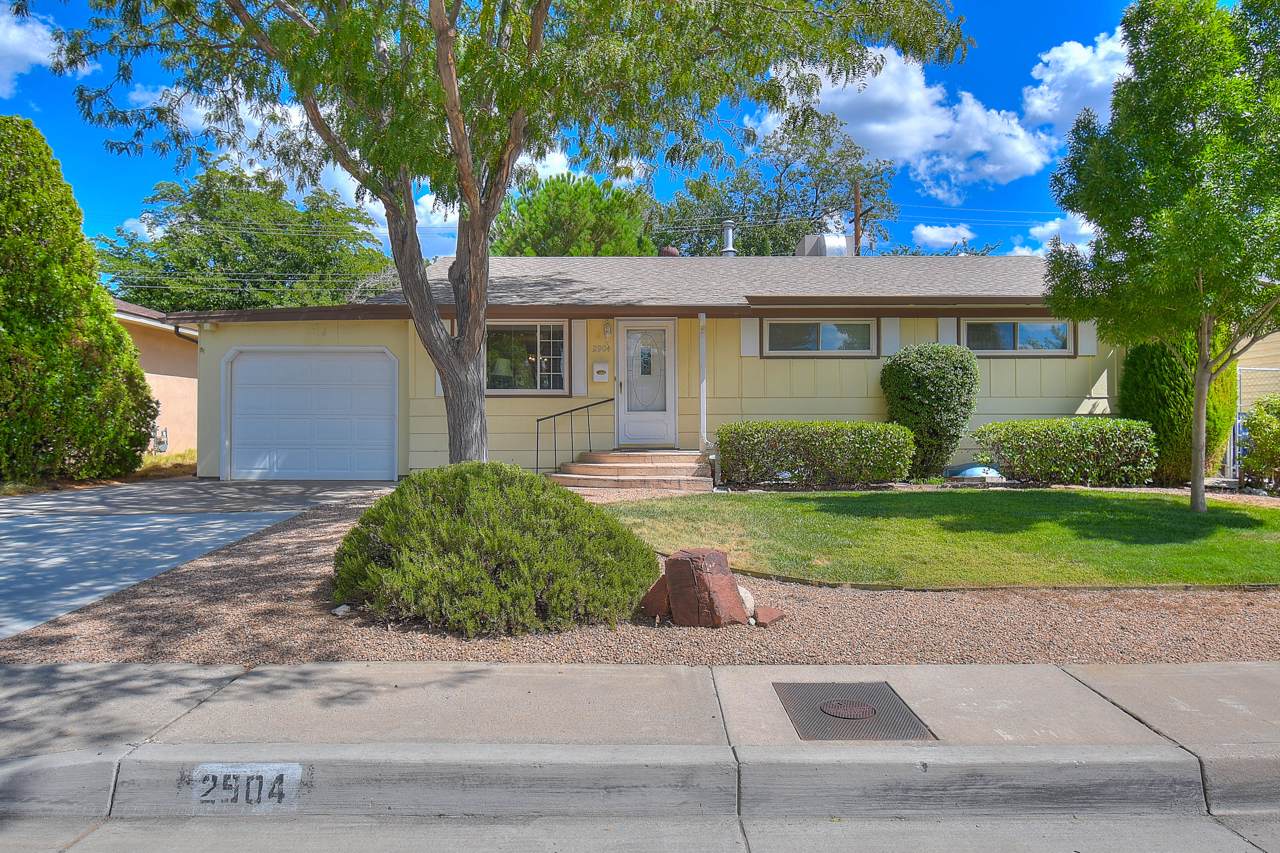 2904 Shirley Street - Photo 1