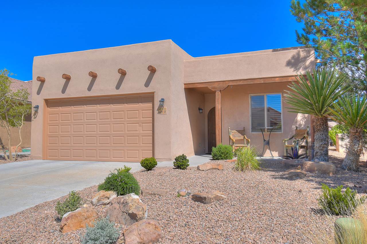 848 Cottonwood Circle - Photo 1