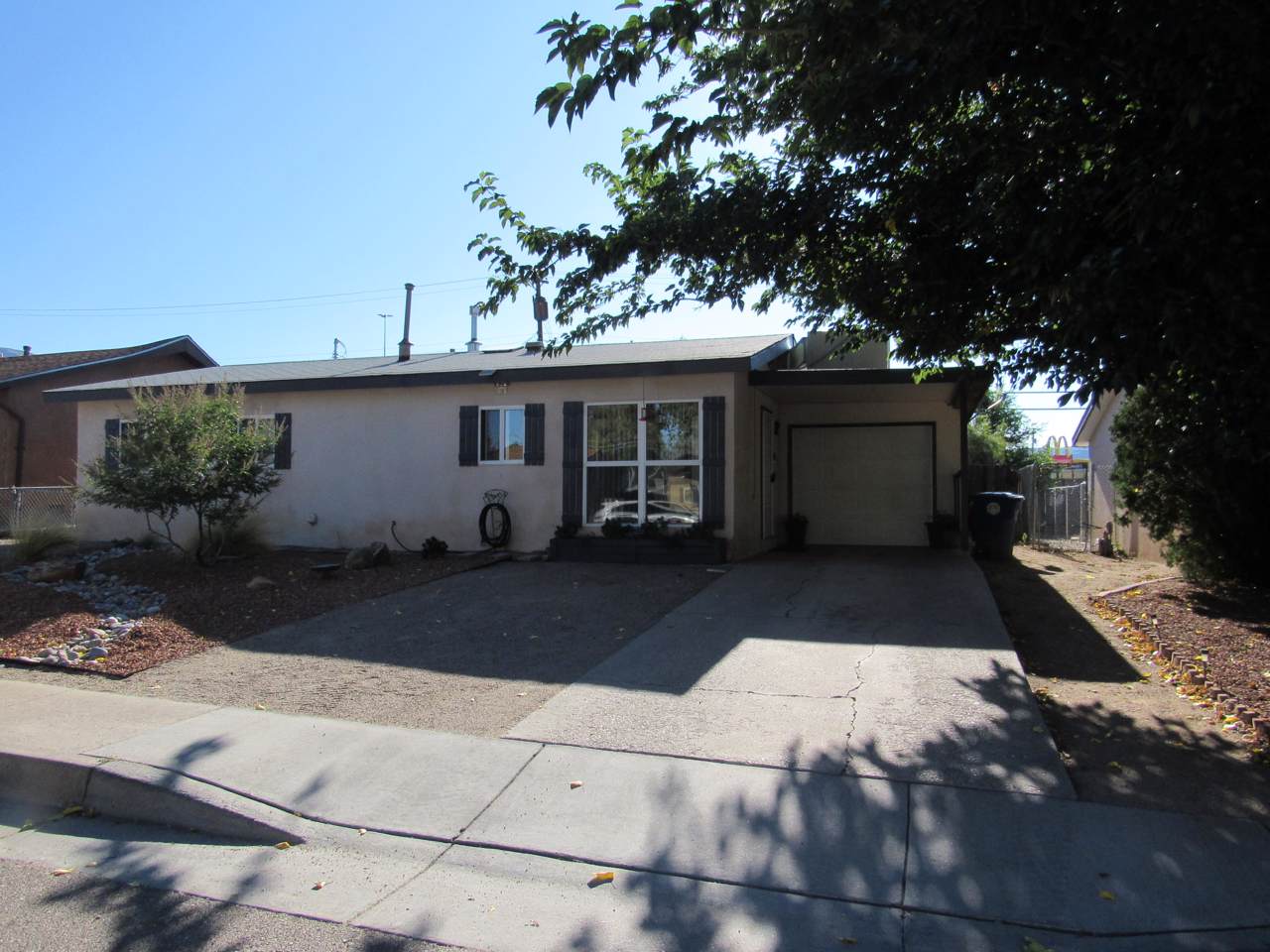 1020 Muriel Street - Photo 1