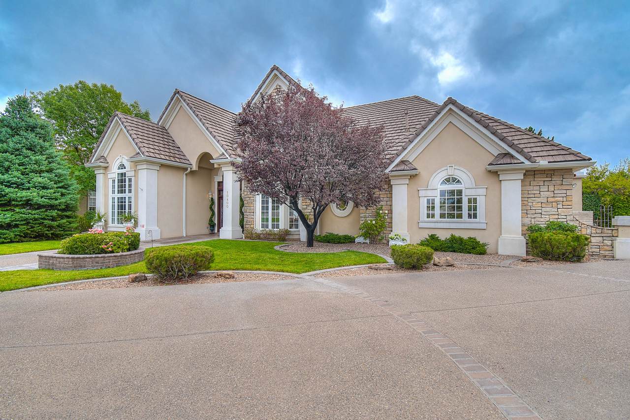 10400 City Lights Drive - Photo 1