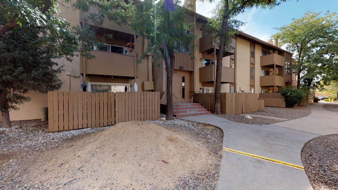 3829 Montgomery Boulevard - Photo 1