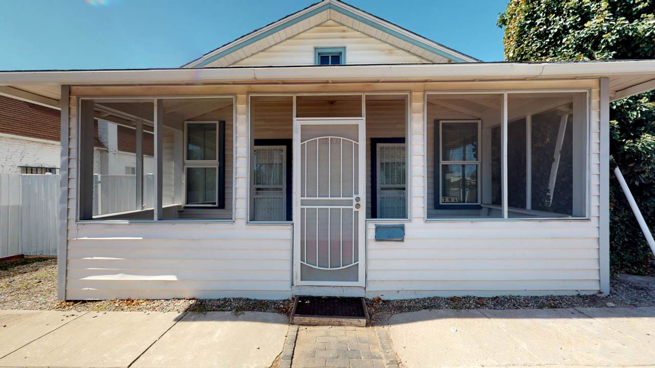 705 Broadway Boulevard - Photo 1