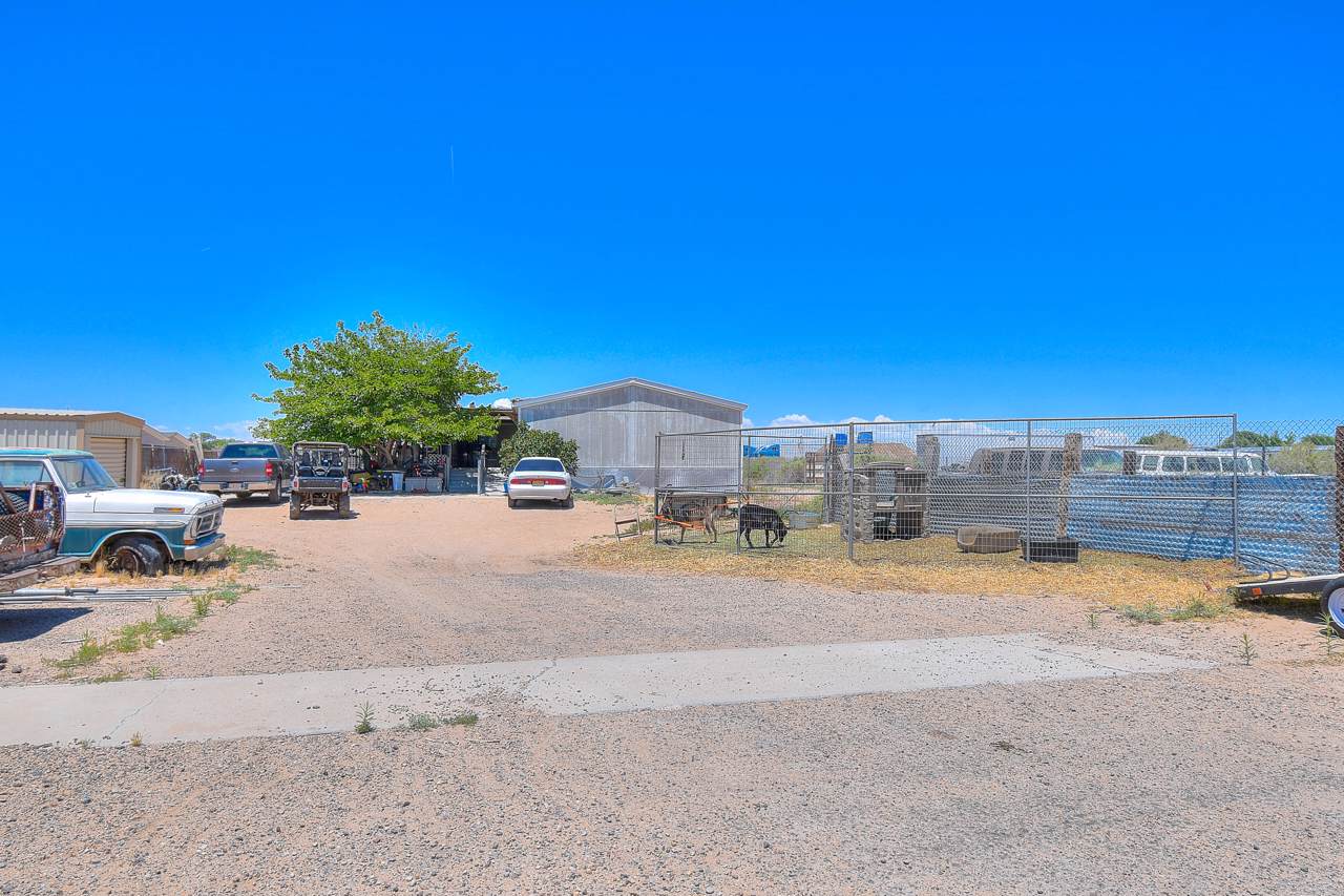 2621 Coors Road - Photo 1
