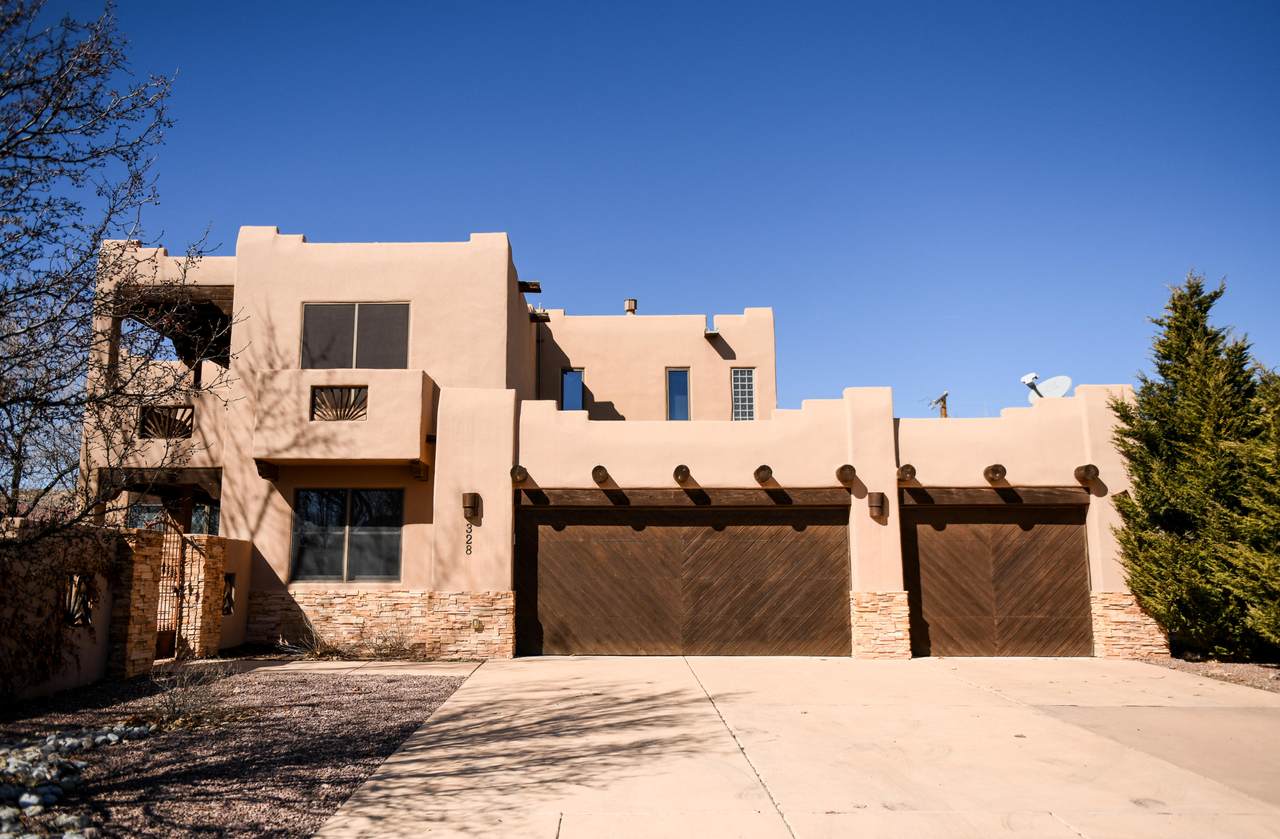 328 Plaza Muchomas - Photo 1