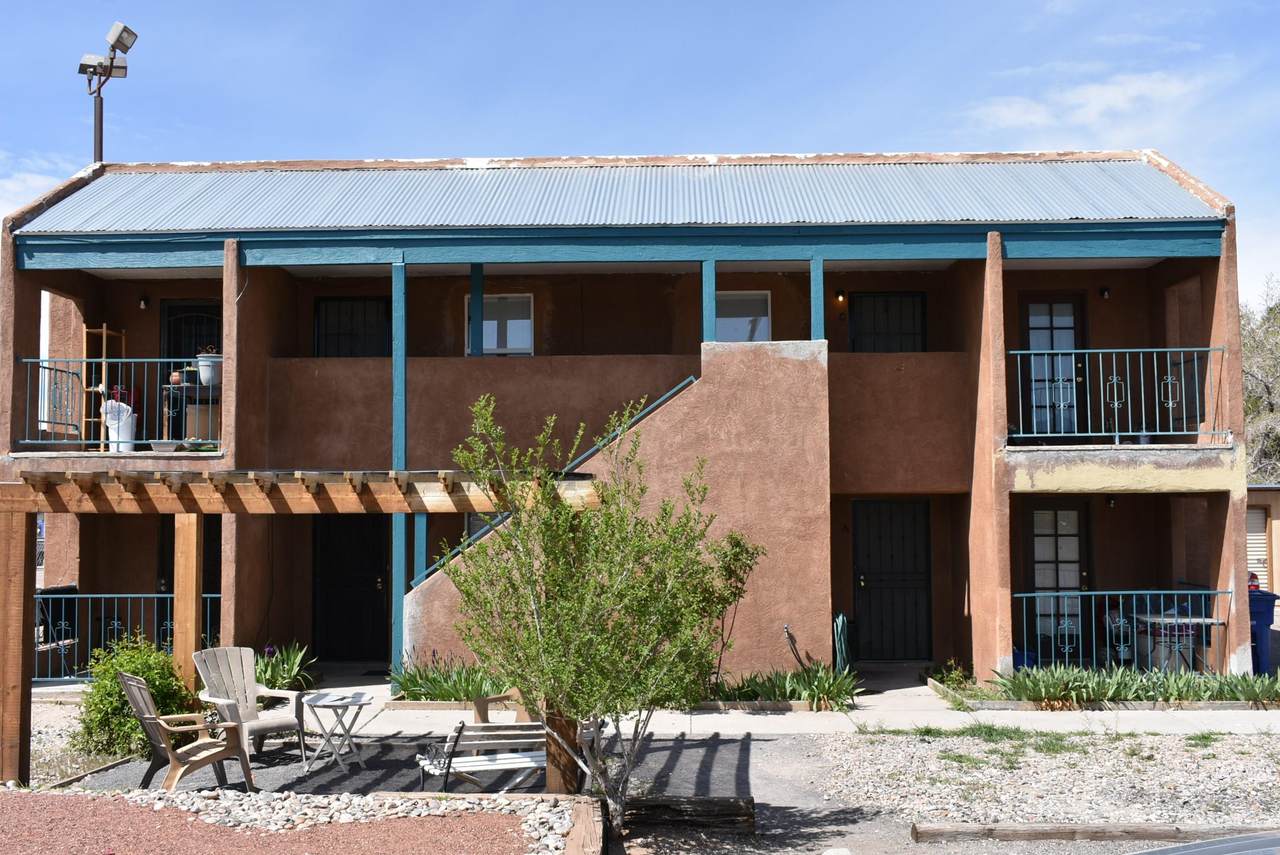 1815 Girard Boulevard - Photo 1