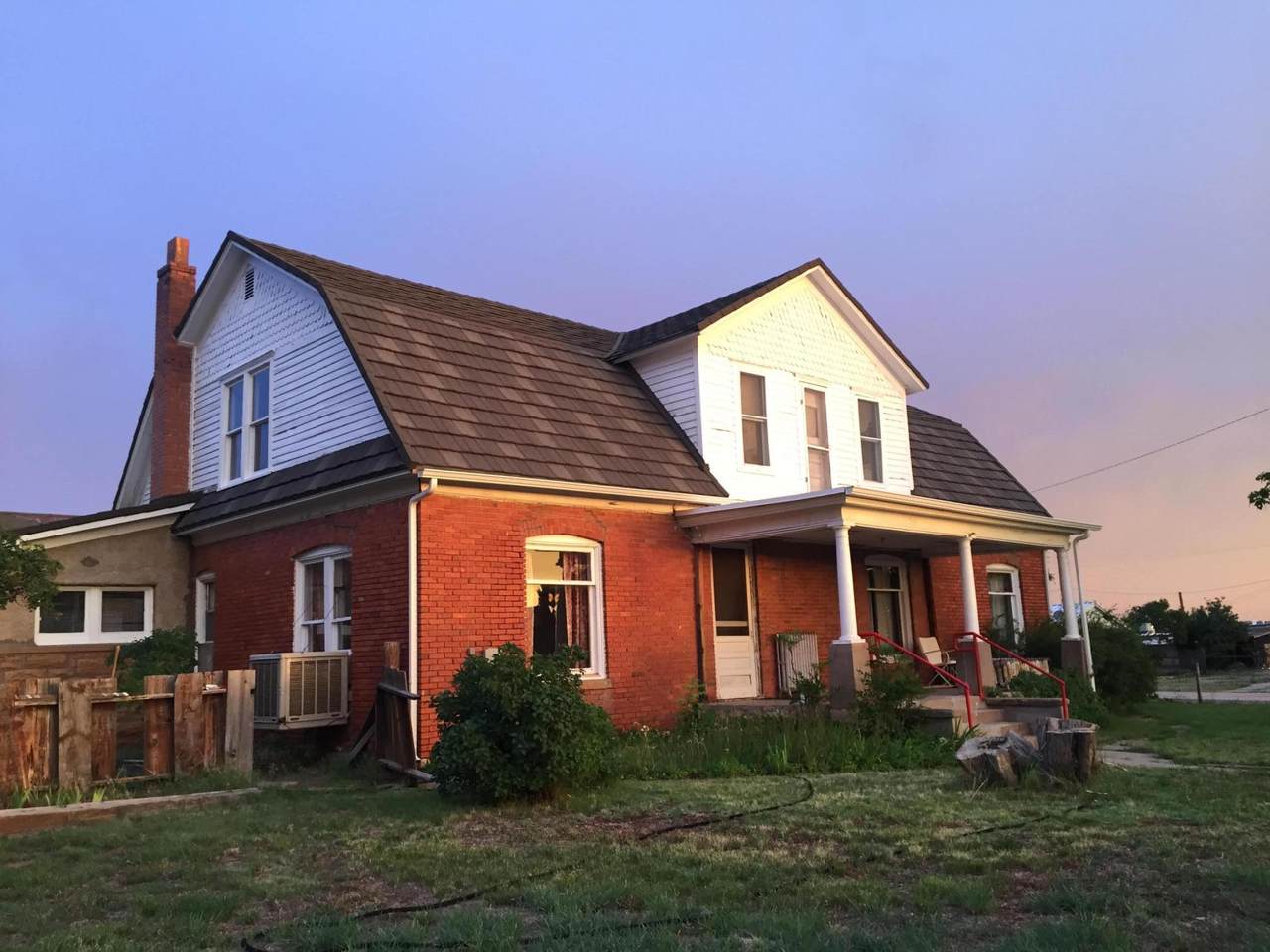 400 Capitan Avenue - Photo 1