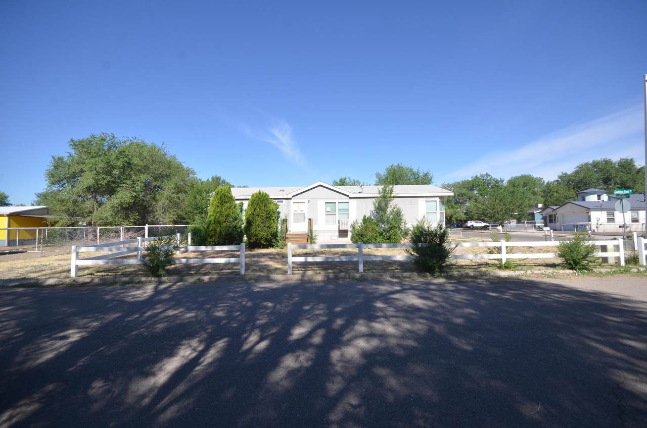 401 Rosie G Otero Road - Photo 1