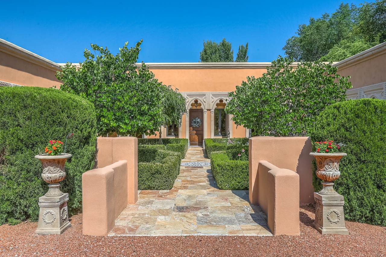 980 Bonita Rosas Road - Photo 1