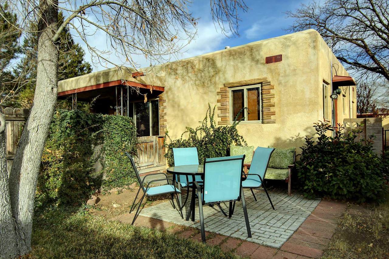 346 Jefferson Street - Photo 1