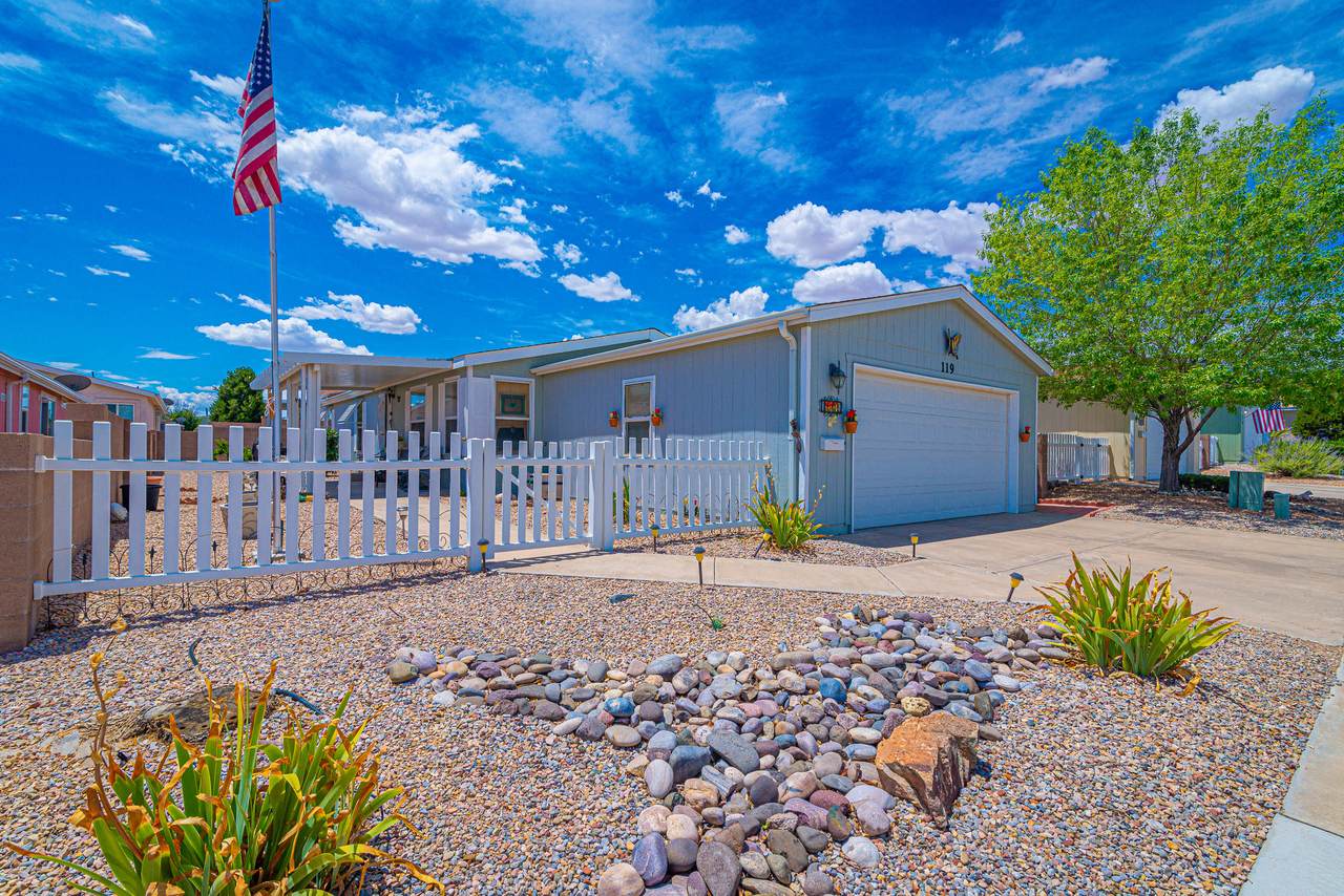119 Sunrise Bluffs Drive - Photo 1