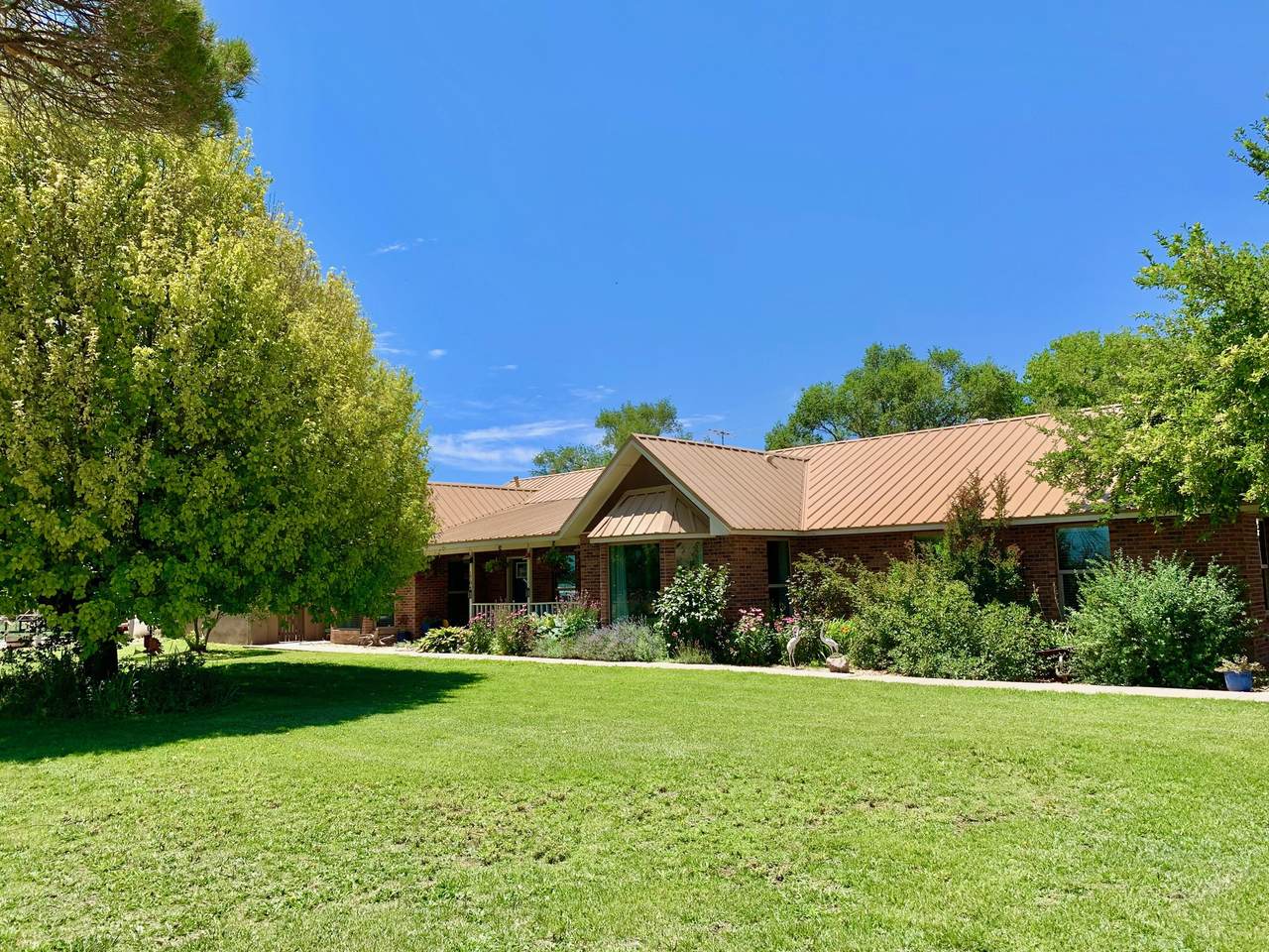1704 Sichler Road - Photo 1
