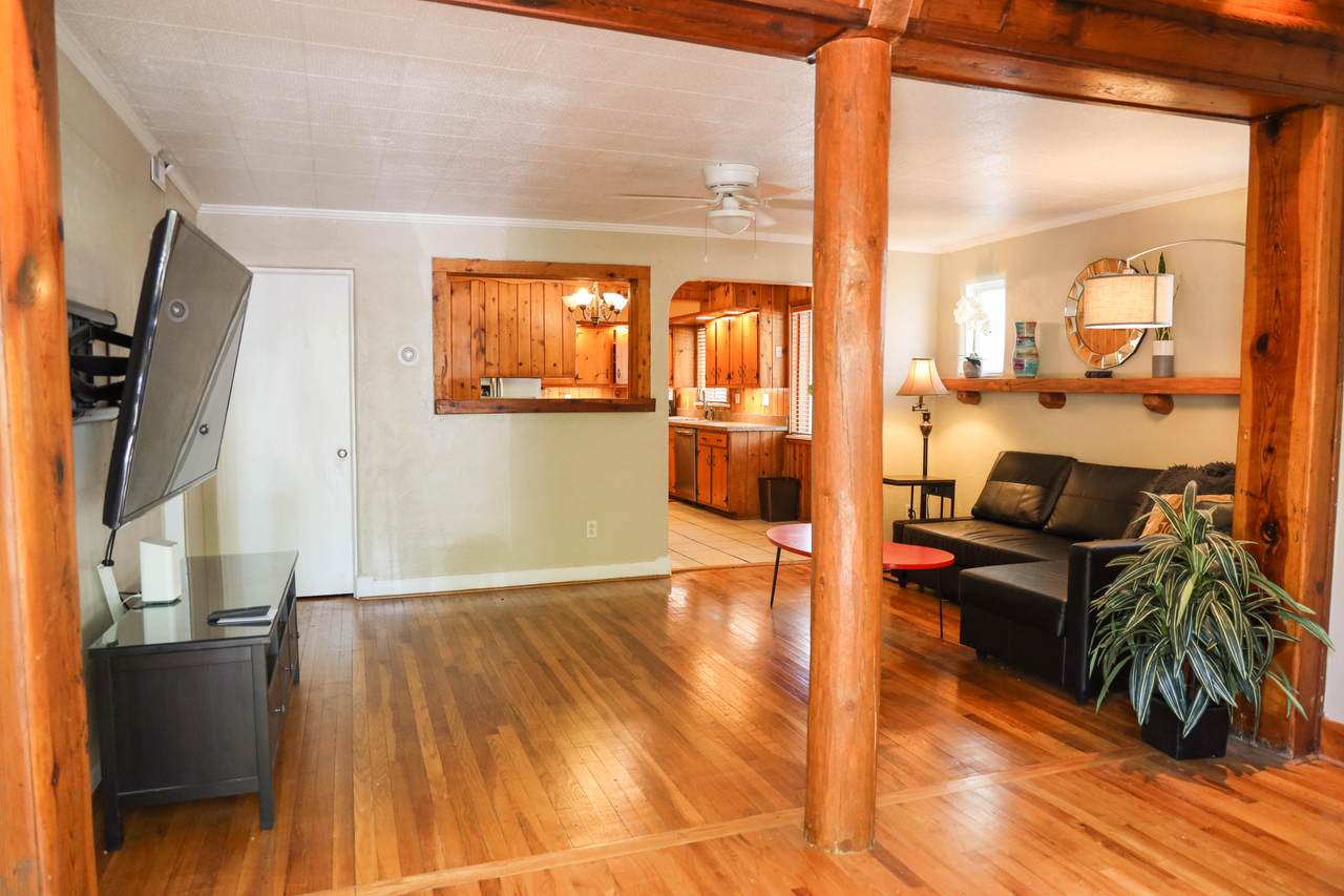 1301 Coal Avenue - Photo 1
