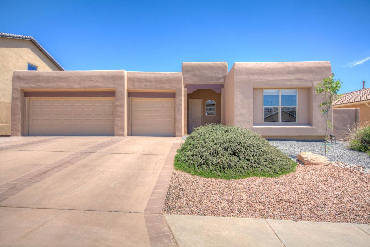5916 Sandia Loop - Photo 1
