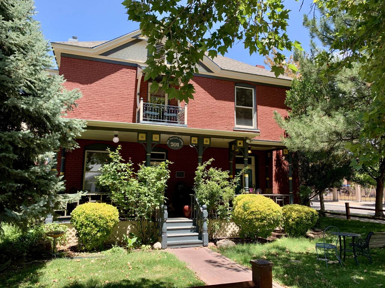 701 Roma Avenue - Photo 1