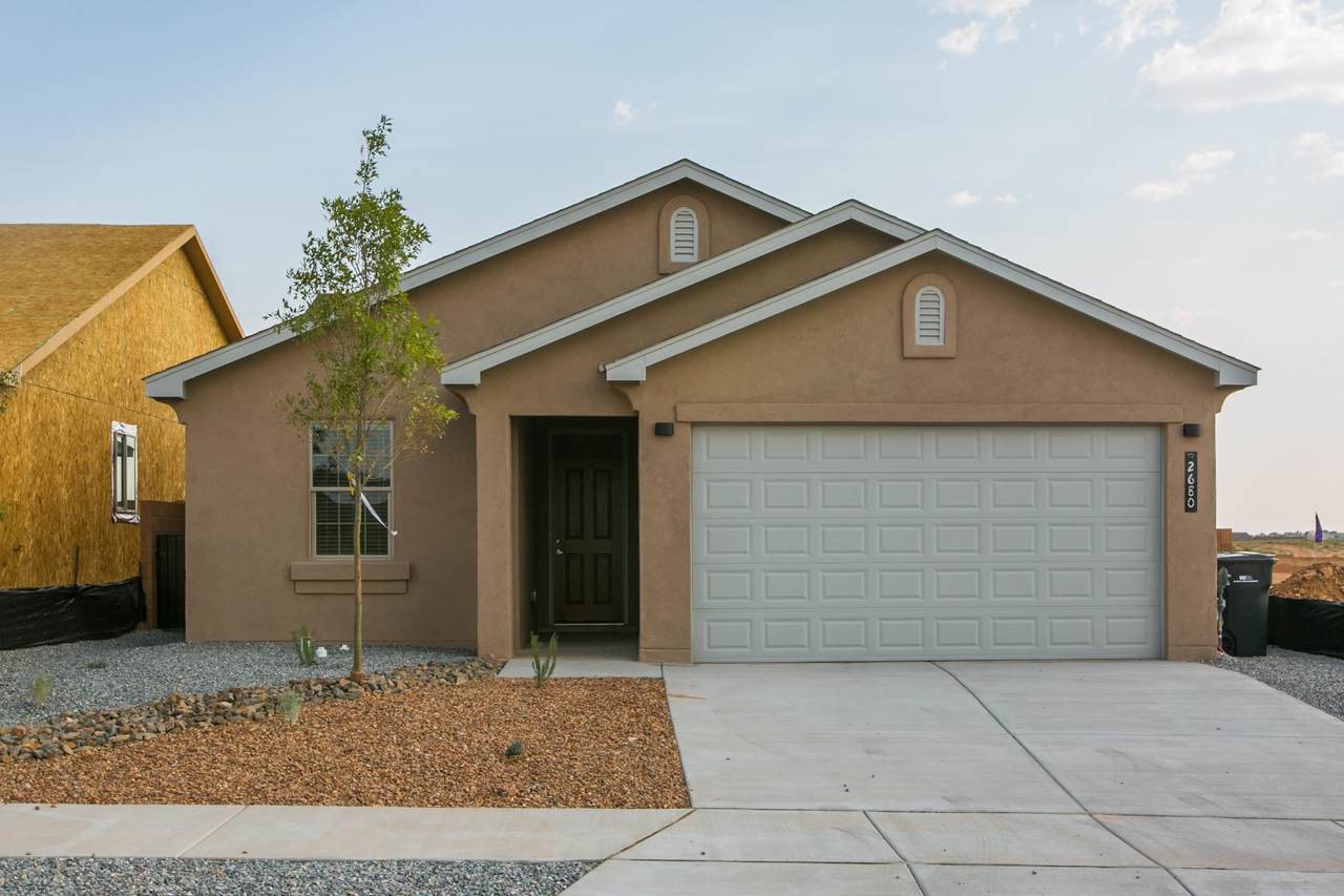 1739 Garden Way - Photo 1