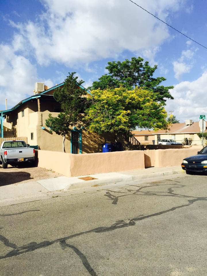 810 Aztec Road - Photo 1