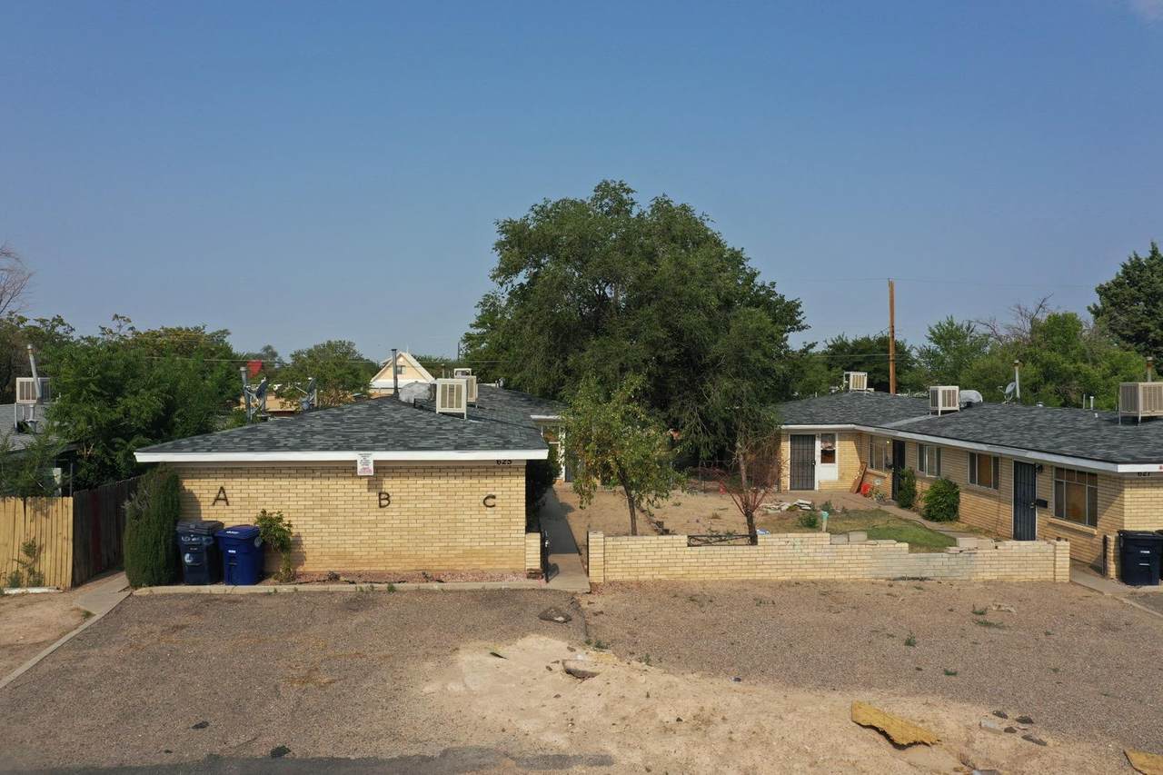 621 Grove Street - Photo 1