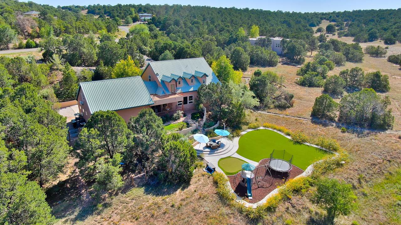 59 Woodlands Drive - Photo 1