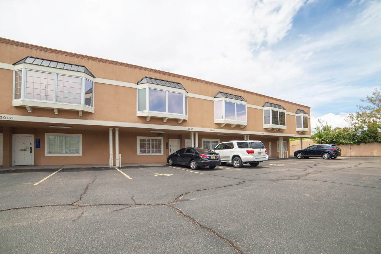 3005 Louisiana Boulevard - Photo 1