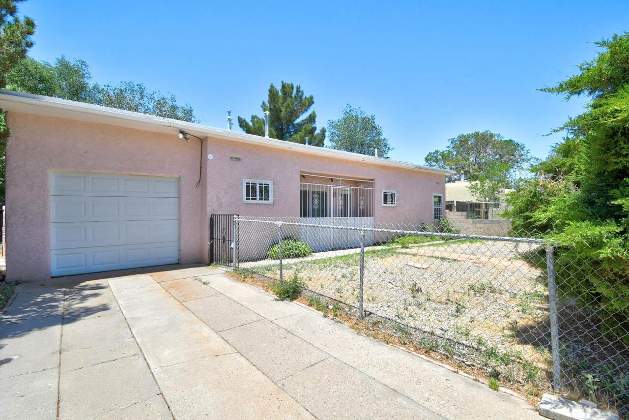 2741 Morningside Drive - Photo 1