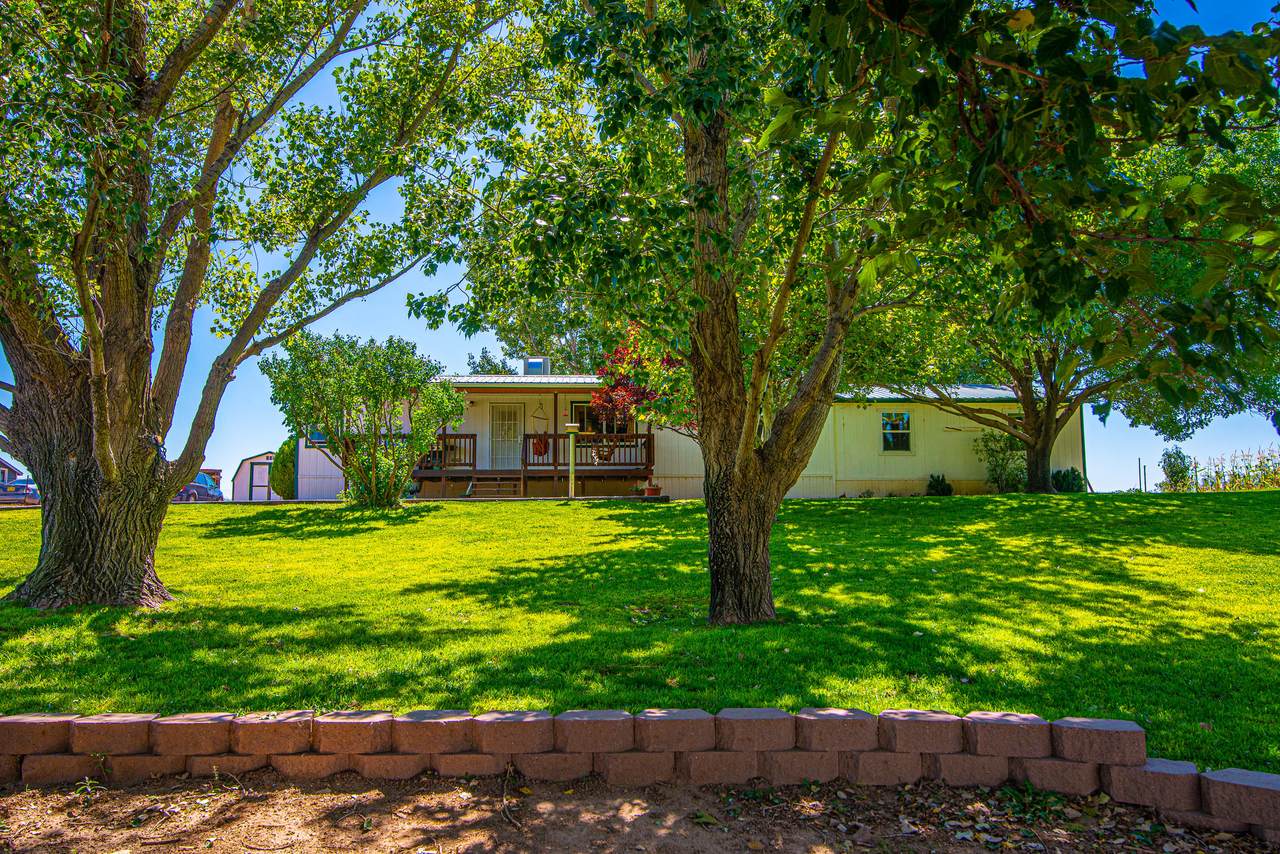 4 Lomas Circle - Photo 1