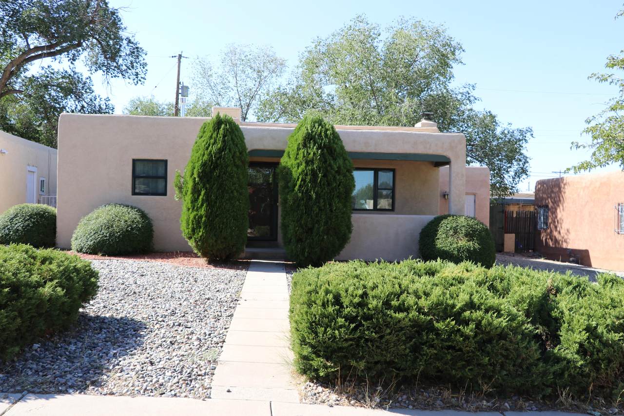 2718 San Rafael Avenue - Photo 1