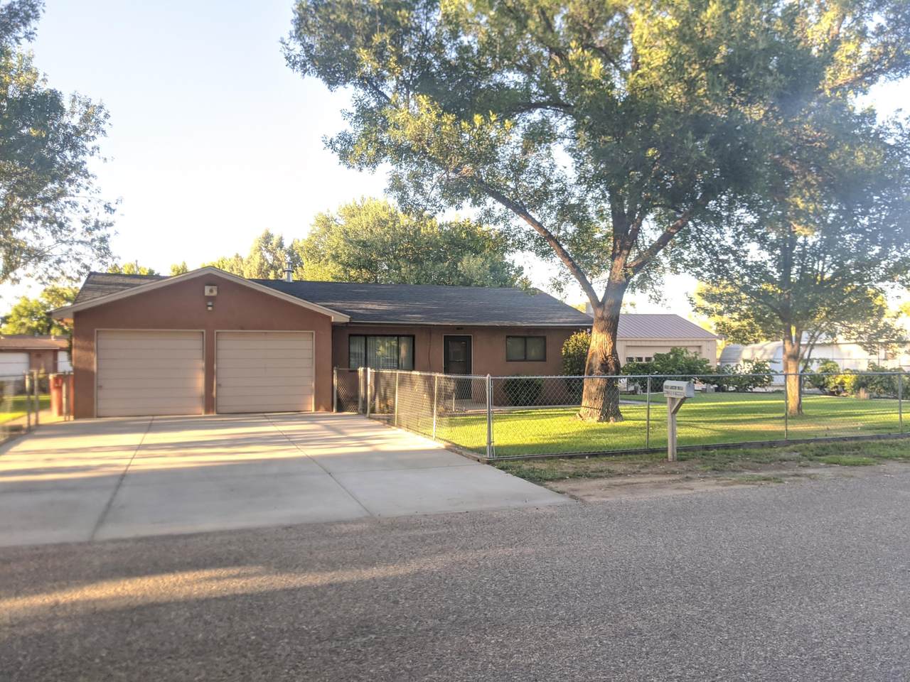 1390 Pearl Loop - Photo 1